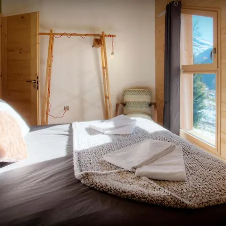 Elomaz - Ovo Network Chalet